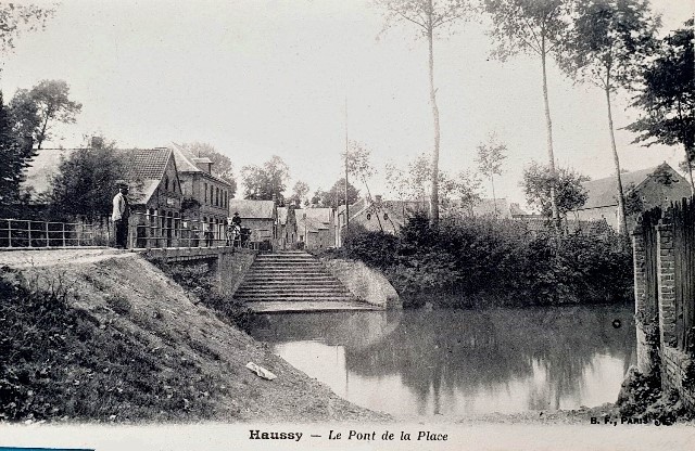 Haussy 59 le pont de la place cpa