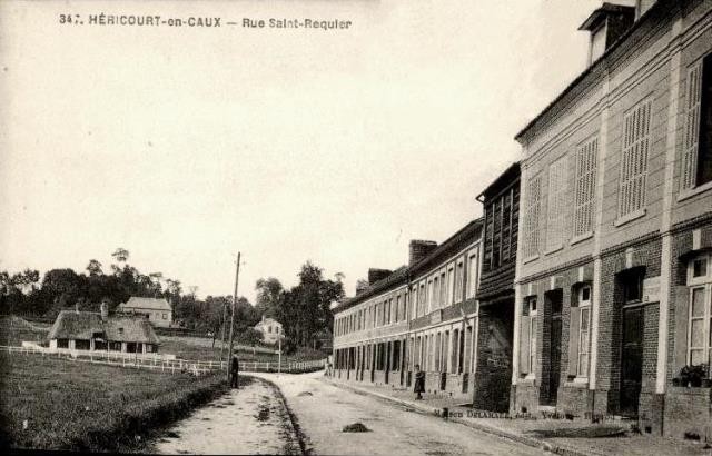 Hericourt en caux seine maritime rue saint riquier cpa