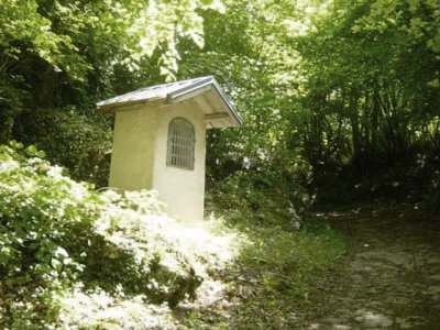 Hermillon (Savoie) L'oratoire de la Vierge