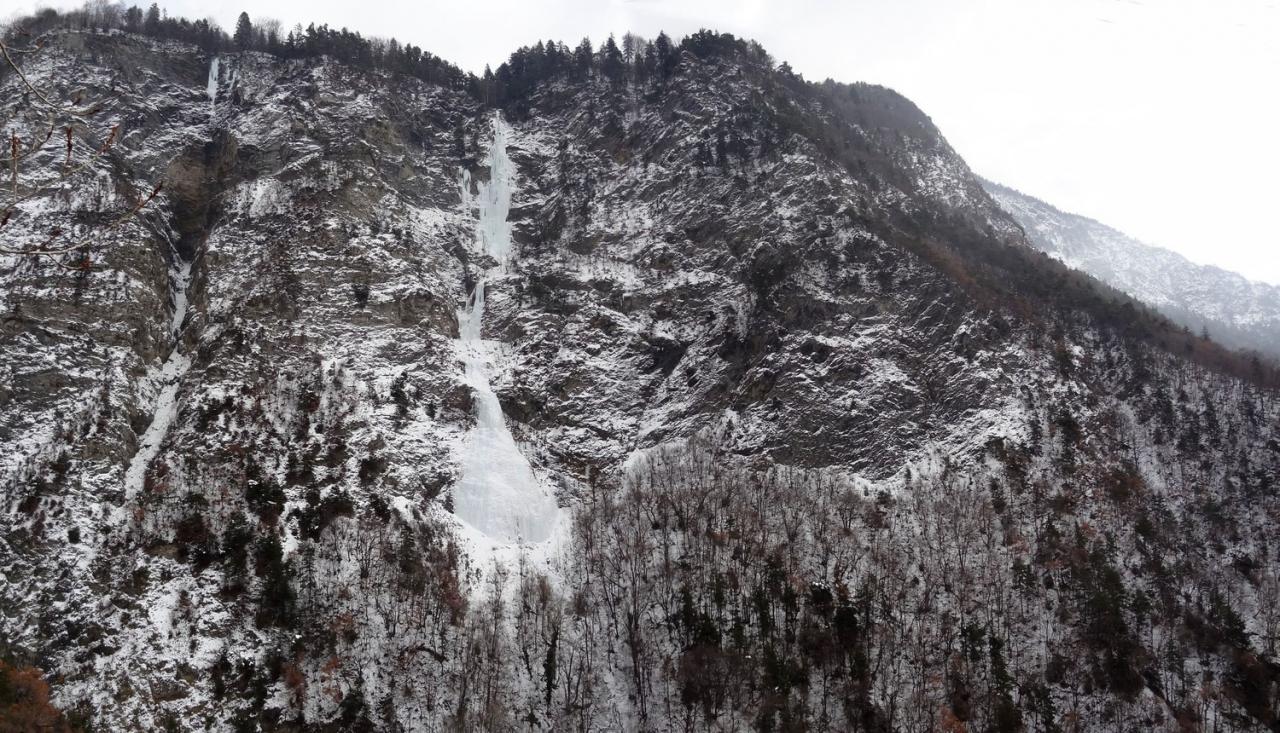 Hermillon (Savoie) La cascade