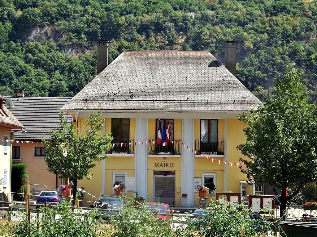 Hermillon (Savoie) La Mairie