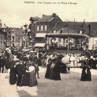Hirson (Aisne) CPA concert sur la Place d'armes en 1910