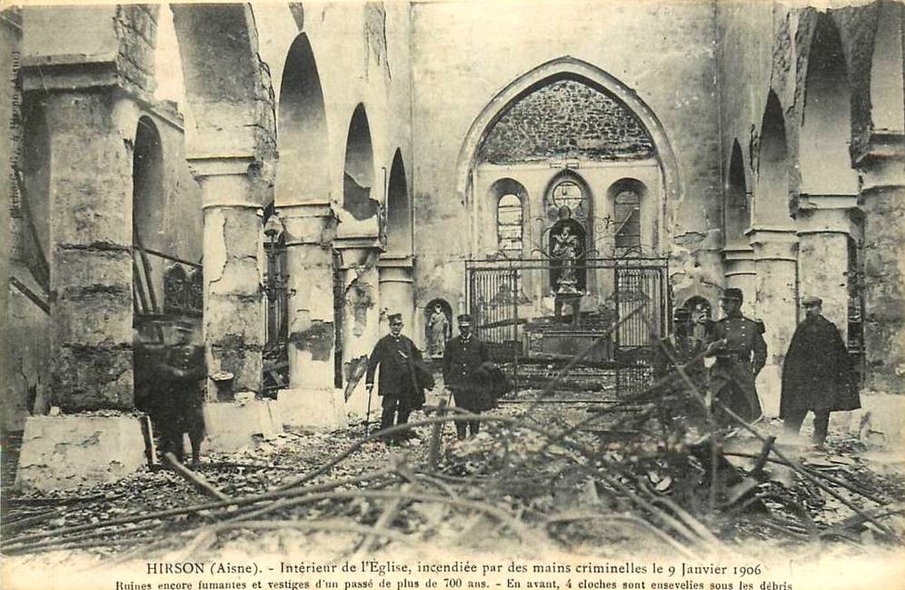 Hirson (Aisne) CPA l'église incendiée en 1906