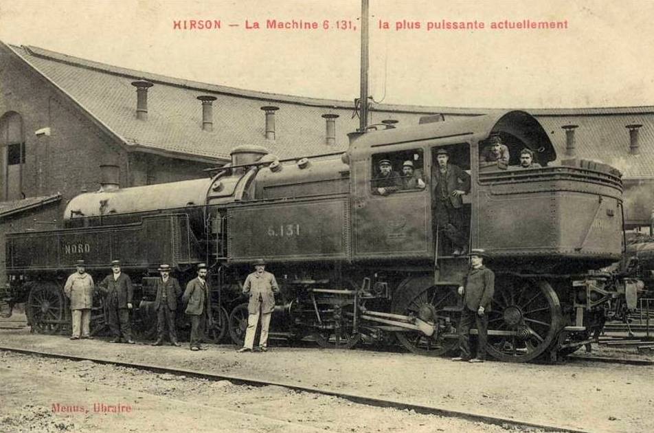 Hirson (Aisne) CPA la gare, une loco