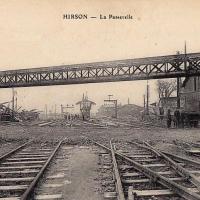 Hirson (Aisne) CPA la passerelle de la gare