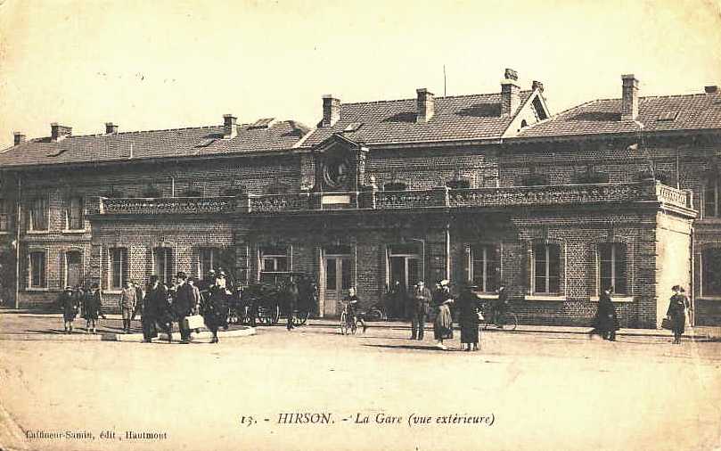Hirson (Aisne) CPA la gare en 1930