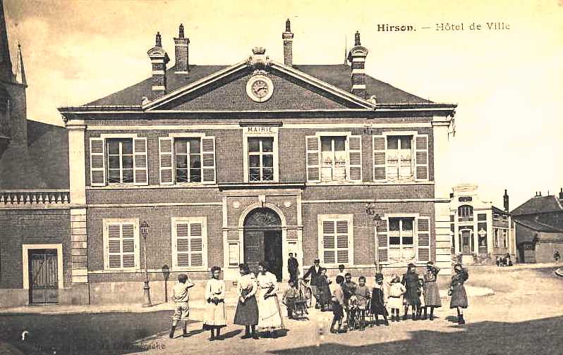 Hirson (Aisne) CPA l'ancien hôtel de ville