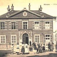 Hirson (Aisne) CPA l'ancien hôtel de ville