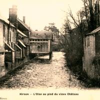 Hirson (Aisne) CPA l'Oise au pied du vieux château