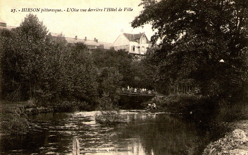 Hirson (Aisne) CPA l'Oise et la passerelle