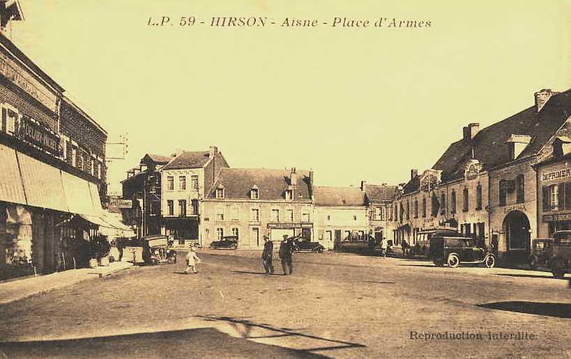 Hirson (Aisne) CPA la Place d'armes