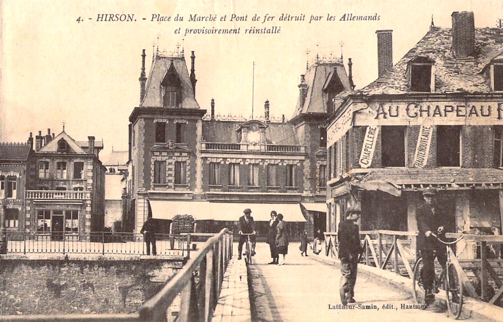 Hirson (Aisne) CPA la place du marché 1914-1918