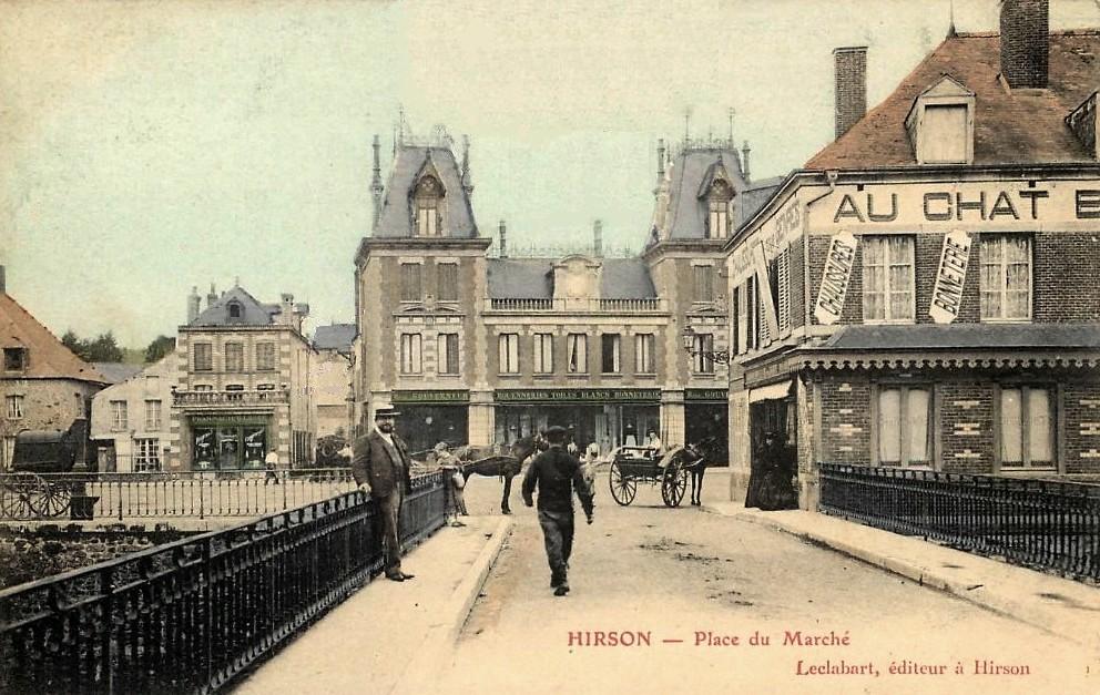 Hirson (Aisne) CPA la place du marché