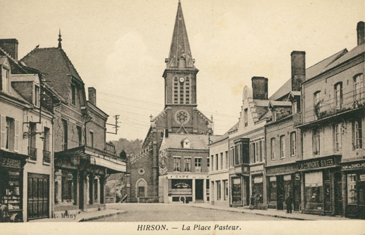 Hirson (Aisne) CPA la place Pasteur