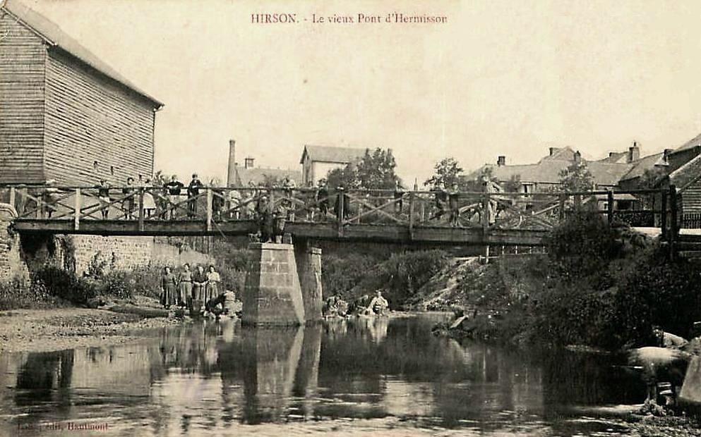 Hirson (Aisne) CPA le pont d'Hermisson