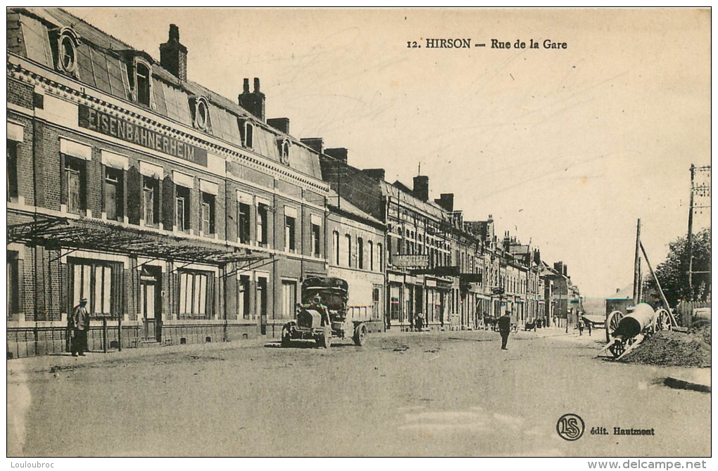 Hirson (Aisne) CPA la rue de la gare