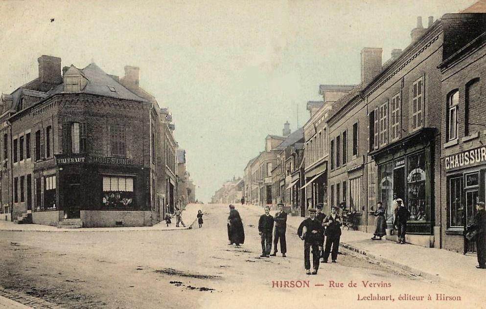 Hirson (Aisne) CPA la rue de Vervins
