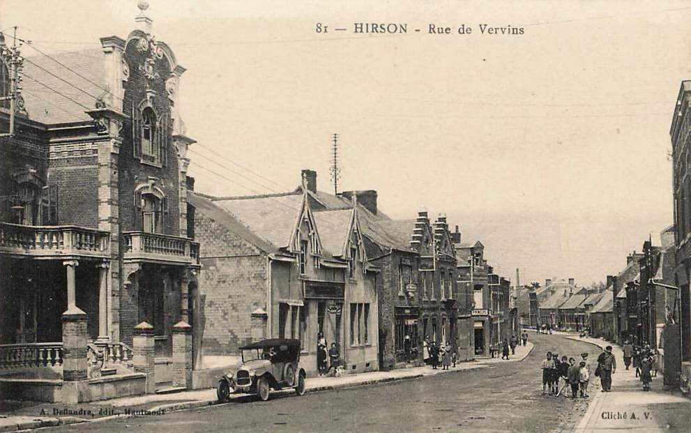 Hirson (Aisne) CPA la rue de Vervins