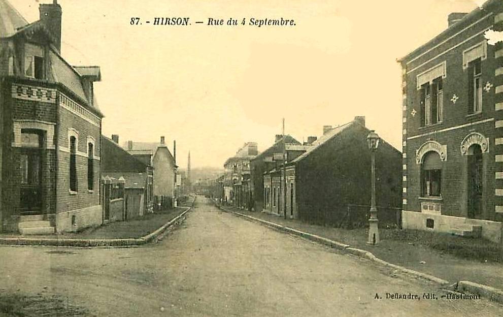 Hirson (Aisne) CPA la rue du 4 Septembre