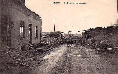 Hirson (Aisne) CPA le viaduc et la rue de Lorraine en 1914