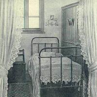 Hirson (Aisne) chambre de jeune fille à l'internat