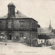 Inor (Meuse) La mairie et l'église CPA