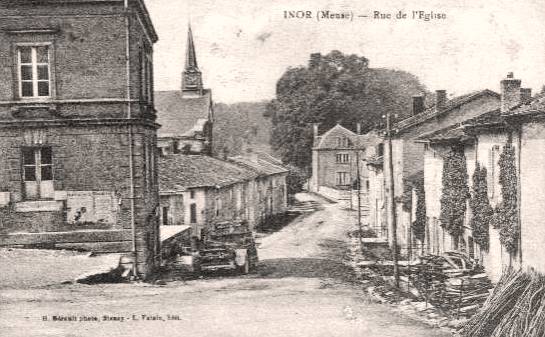 Inor (Meuse) La rue de l'église CPA