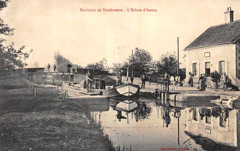 Isenay (Nièvre) L'écluse CPA