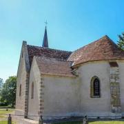 Isenay (Nièvre) L'église Sainte-Marie-Madeleine