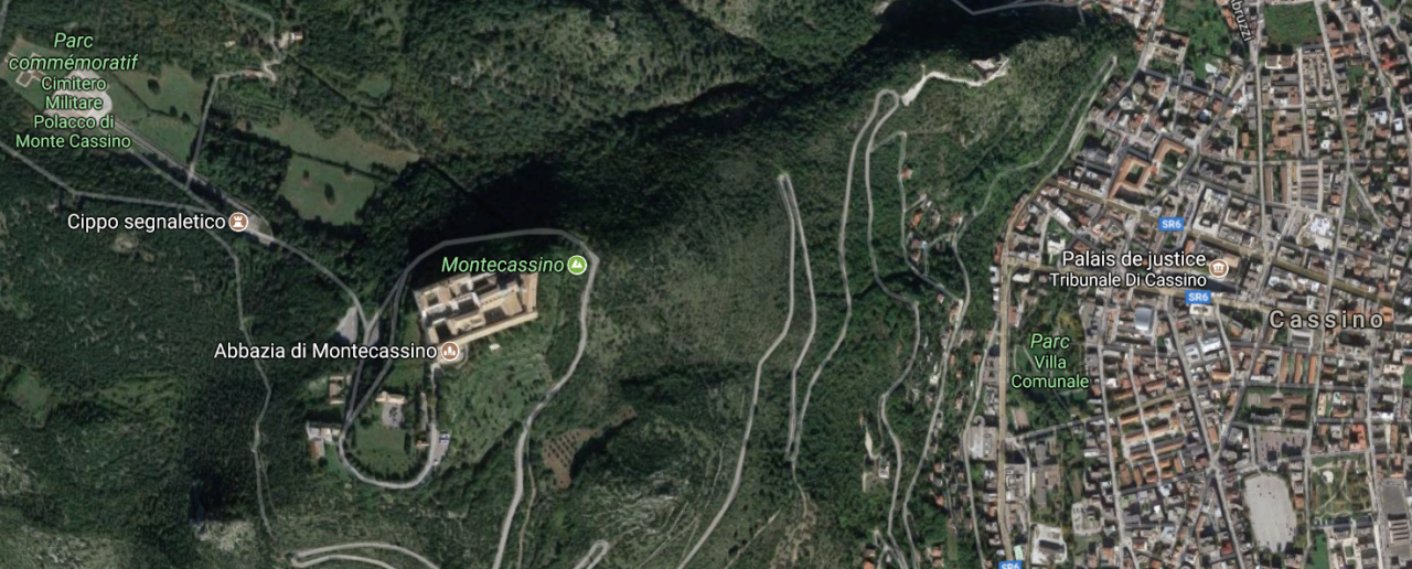 Italie - Le mont Cassin (vue aérienne)