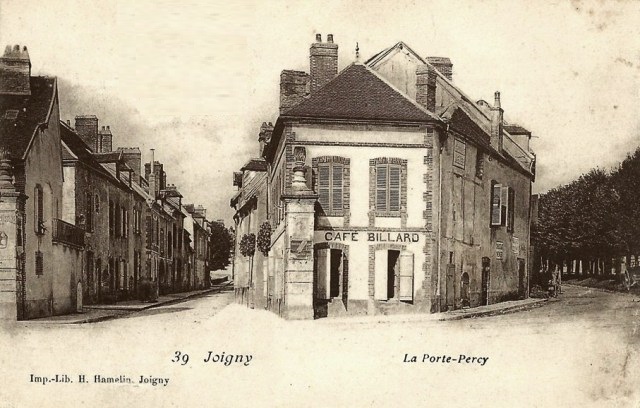 Joigny (89) La porte Percy CPA