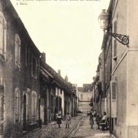 Joigny (89) La rue des Moines CPA