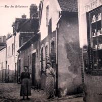 Joigny (89) La rue des Religieuses CPA
