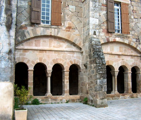 L' abbaye Saint-Pierre-aux-Liens