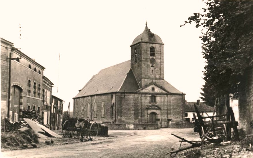 Juvigny-sur-Loison (Meuse) L'église Saint Denis CPA