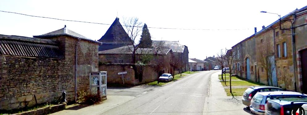 Juvigny-sur-Loison (Meuse) La rue de l'Hôpital
