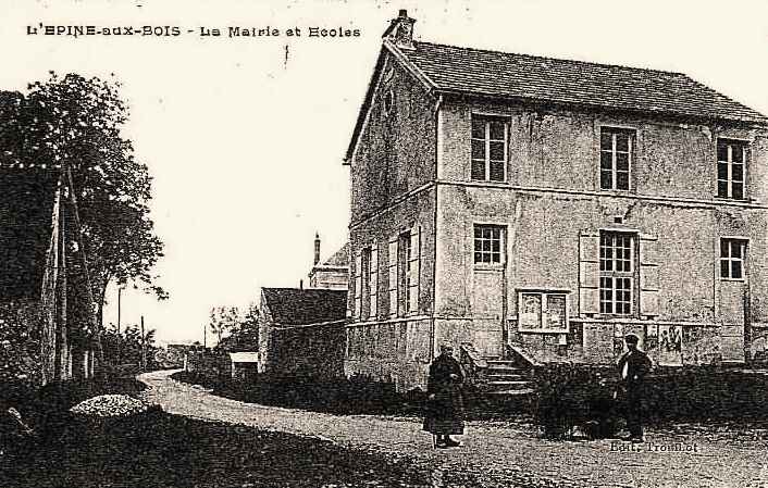 L'Epine-aux-Bois (Aisne) CPA Mairie et école