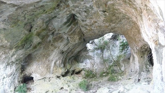 La grotte des maquisards