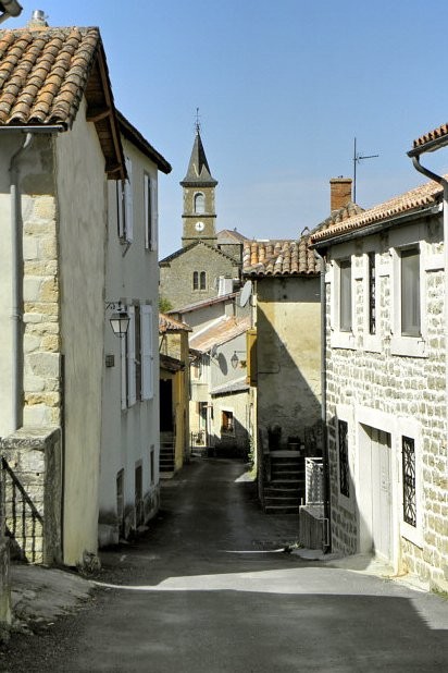 La bastide pradines aveyron le village