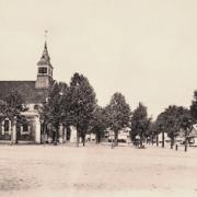 La garenne colombes 92 l eglise saint urbain et le marche a droite cpa