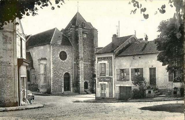 La queue en brie val de marne l eglise saint nicolas et le cafe cpa