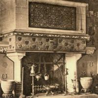 Le château, cheminée salle à manger CPA