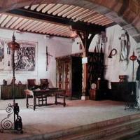 Le château, salle des gardes CPA