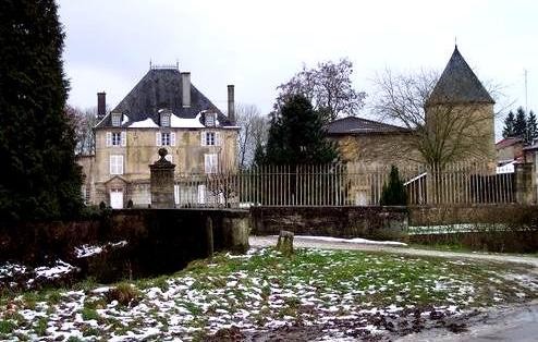 Laneuville sur meuse meuse le chateau sous la neige