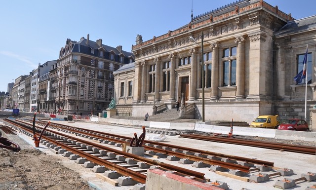 Le havre seine maritime le palais de justice tramway