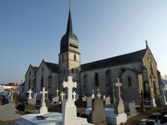 Le Perrier (Vendée) L'église Saint-Sauveur