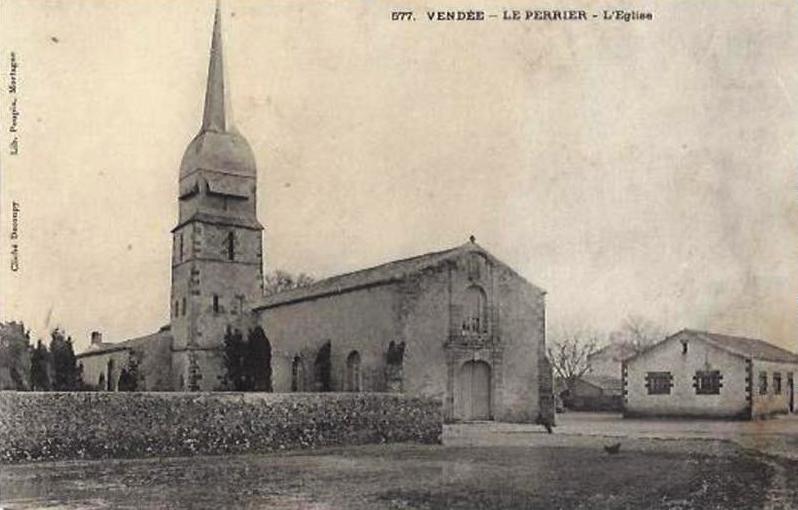 Le Perrier (Vendée) L'église Saint-Sauveur CPA