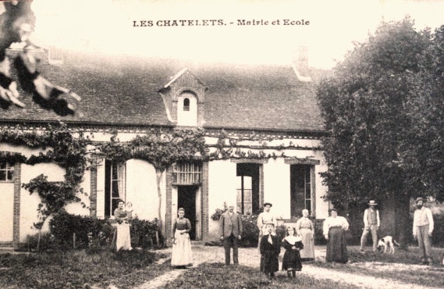 Les Châtelets (28) La mairie-école CPA