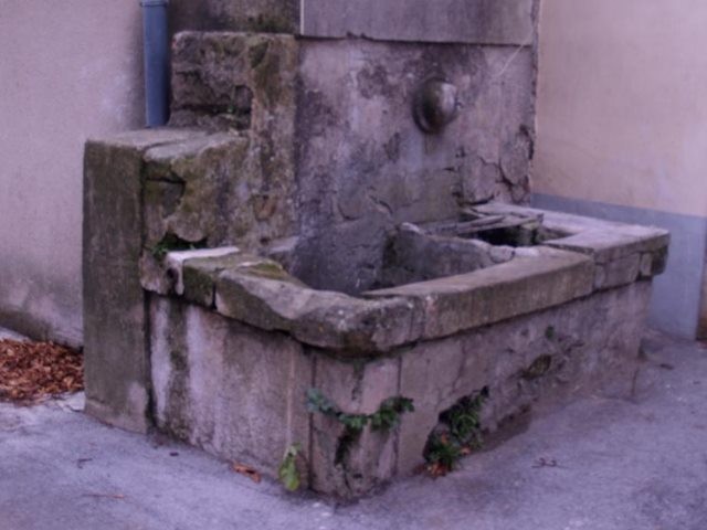 Les Plans-Bas, le lavoir