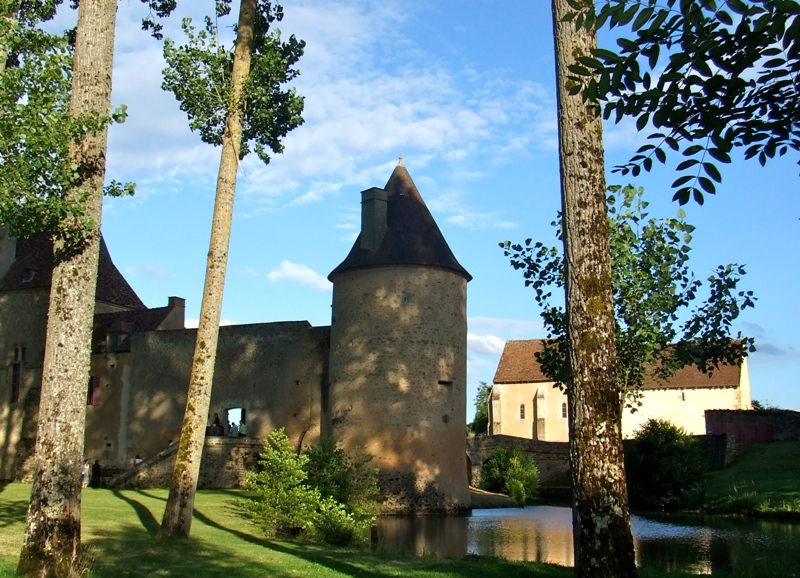 Limanton (Nièvre) Anizy, le château